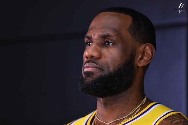 以球为媒促文体旅融合 200余名匹克球好手上演精彩对决