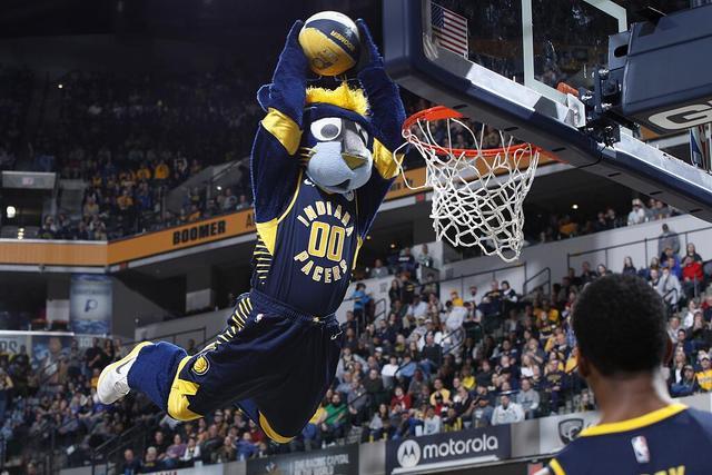 冠军后卫4年1500万转投爵士 仅首年合同受保障