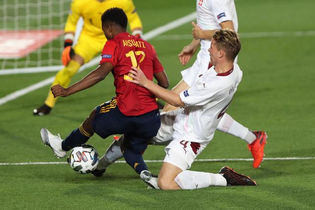 詹姆斯29分浓眉仅8分 热火大胜湖人41分创纪录